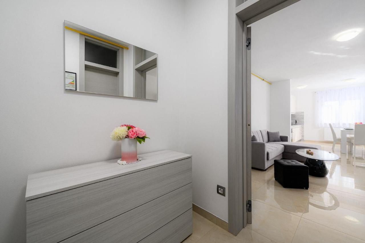 Stancija Amoroso Porec Apartments Extérieur photo